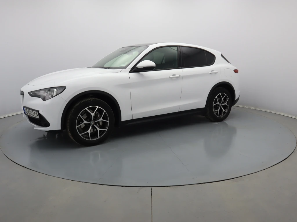 Alfa Romeo Stelvio  - изображение 4