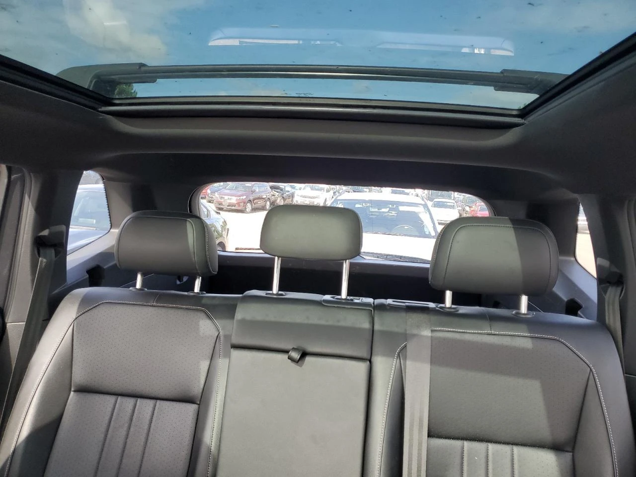 VW Tiguan R-LINE* 4Motion* All Black* Подгрев* Пано* М.Зона* - изображение 10