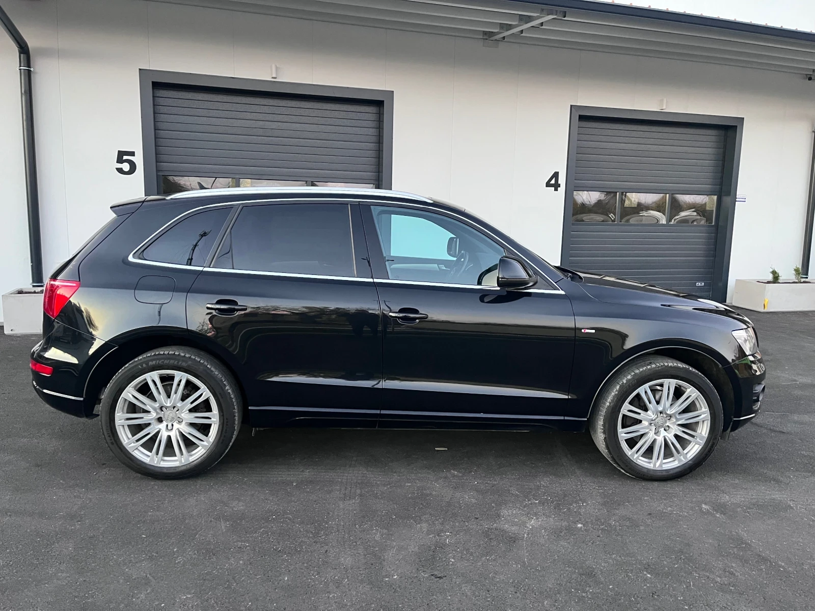 Audi Q5 3.0 TDI S-line - изображение 5