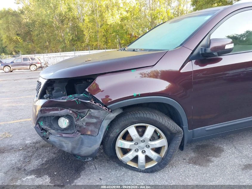 Kia Sorento 2.4L I-4 DI, DOHC, VVT, 191HP Front Wheel Drive | Mobile.bg   12