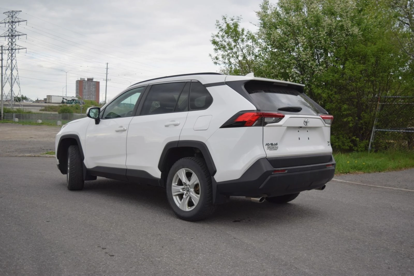 Toyota Rav4 XLE 2.5L  - изображение 2