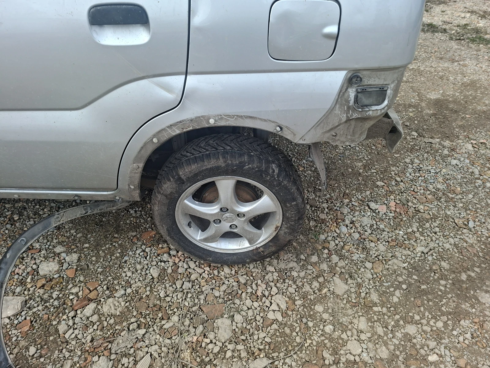 Suzuki Ignis 1.5 4x4 | Mobile.bg � ����������� 8