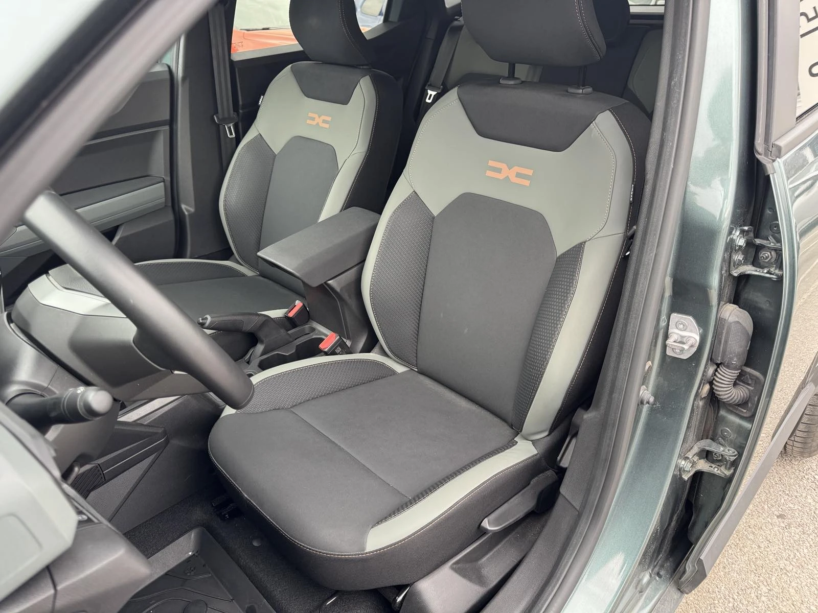 Dacia Duster 1.0TCe 101k.c. LPG Extreme | Mobile.bg � ����������� 13