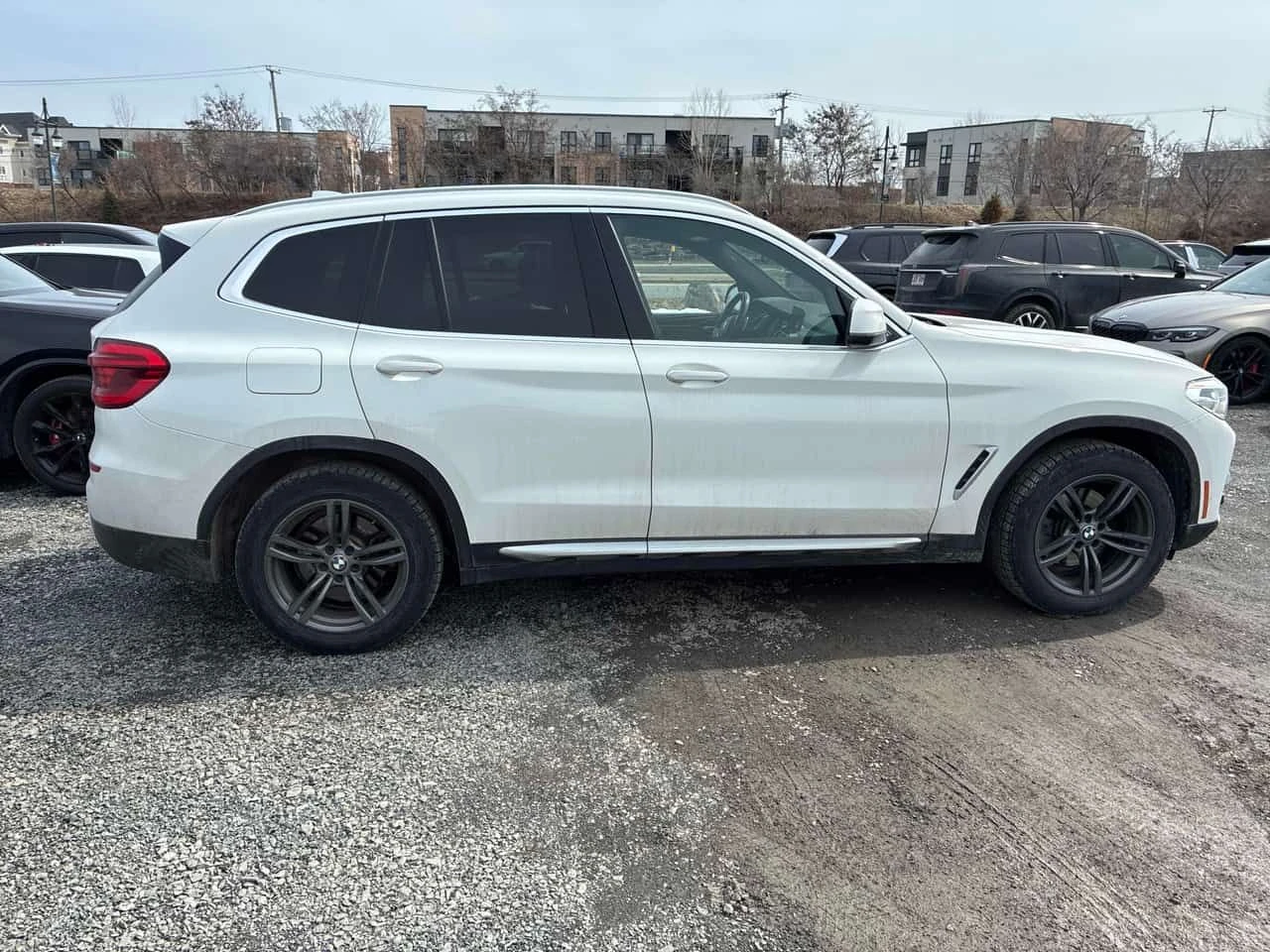 BMW X3 xDrive30i/ПОДГРЕВИ/ПАНОРАМА/КЛИП НА МОТОРА, снимка 4 - Автомобили и джипове - 54034419