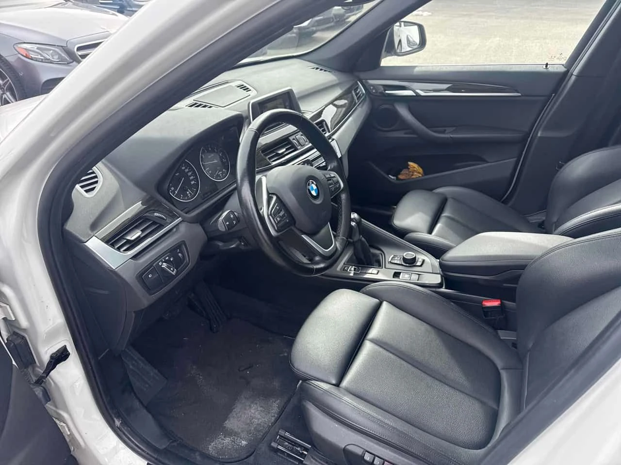 BMW X1 * xDrive28i * ПРЕДСТВАТИТЕЛСТВО * ПОДГРЕВ * КАМЕРА, снимка 5 - Автомобили и джипове - 54034616