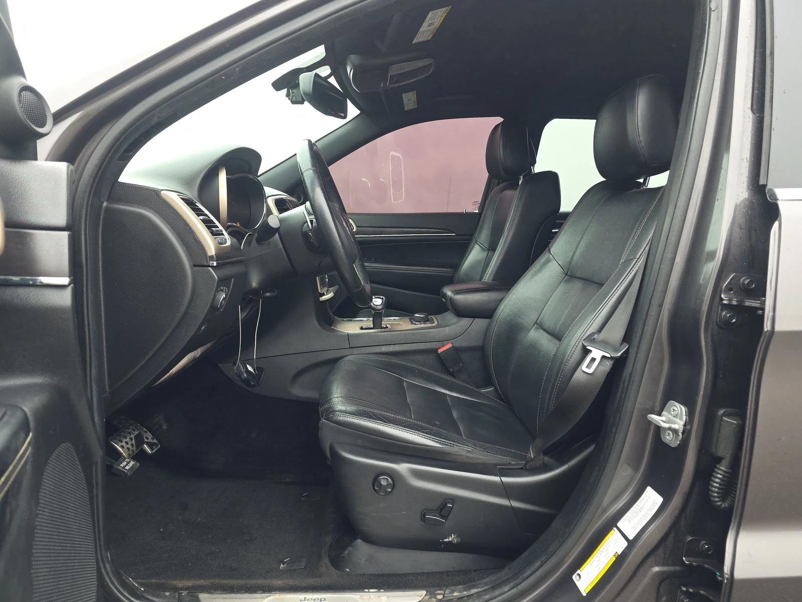 Jeep Grand cherokee 5.7* V8* 8ZF* ПОДГРЕВ* КАМЕРА* КЕЙЛЕС* LANE* ASSIS, снимка 11 - Автомобили и джипове - 54139176