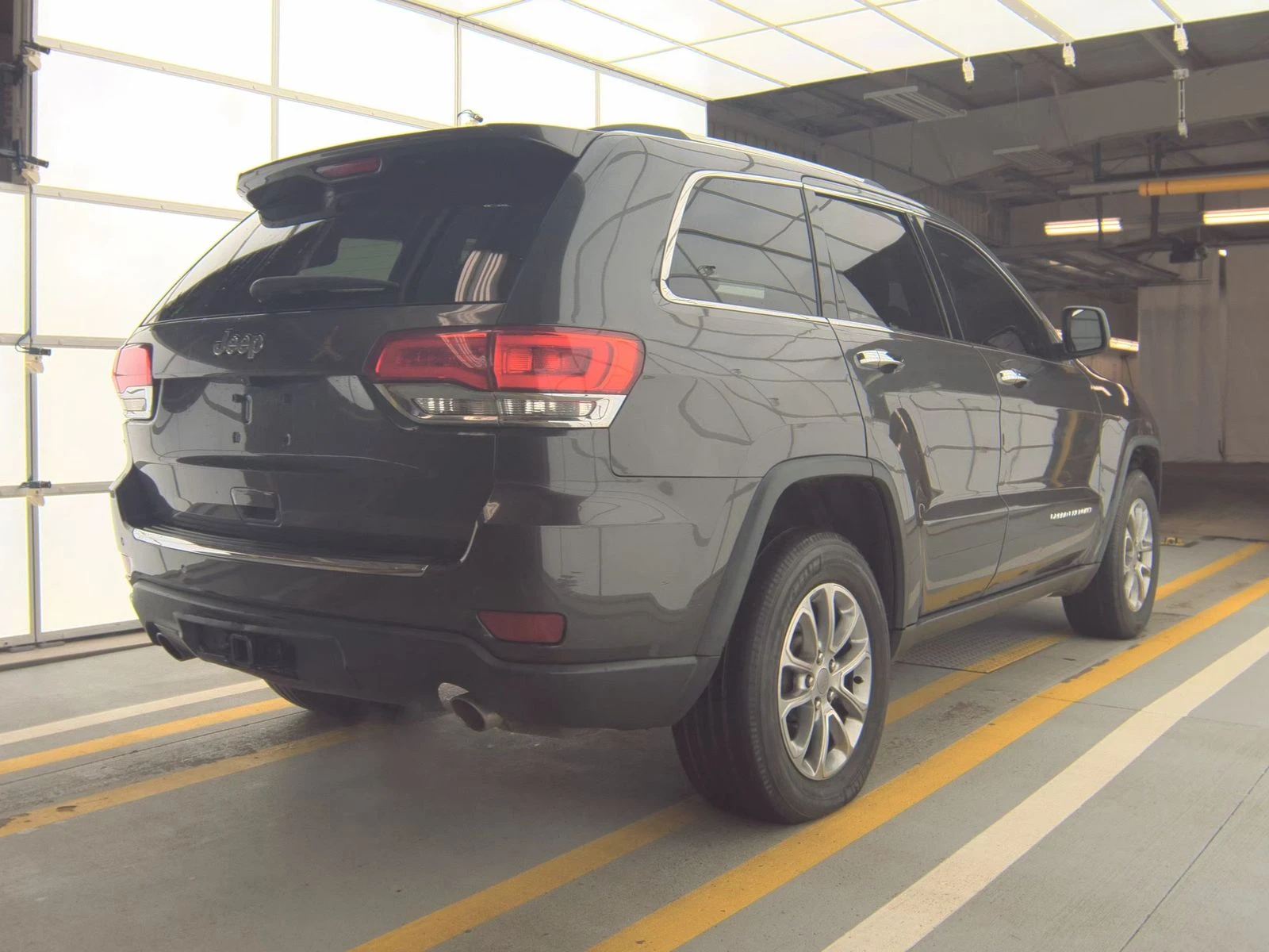 Jeep Grand cherokee 5.7* V8* 8ZF* ПОДГРЕВ* КАМЕРА* КЕЙЛЕС* LANE* ASSIS, снимка 2 - Автомобили и джипове - 54139176