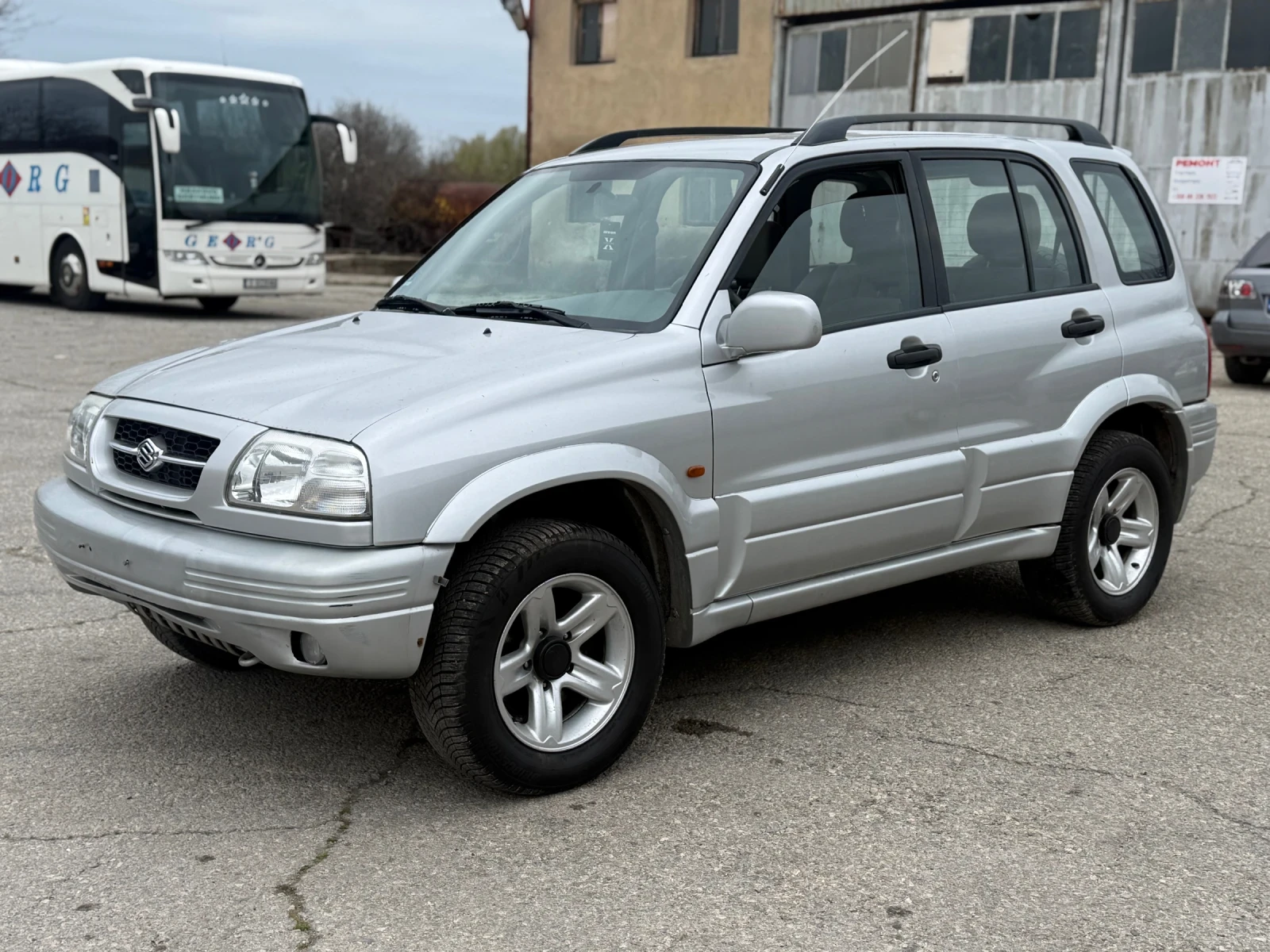 Suzuki Grand vitara 2.5 V6 144, снимка 2 - Автомобили и джипове - 54164457