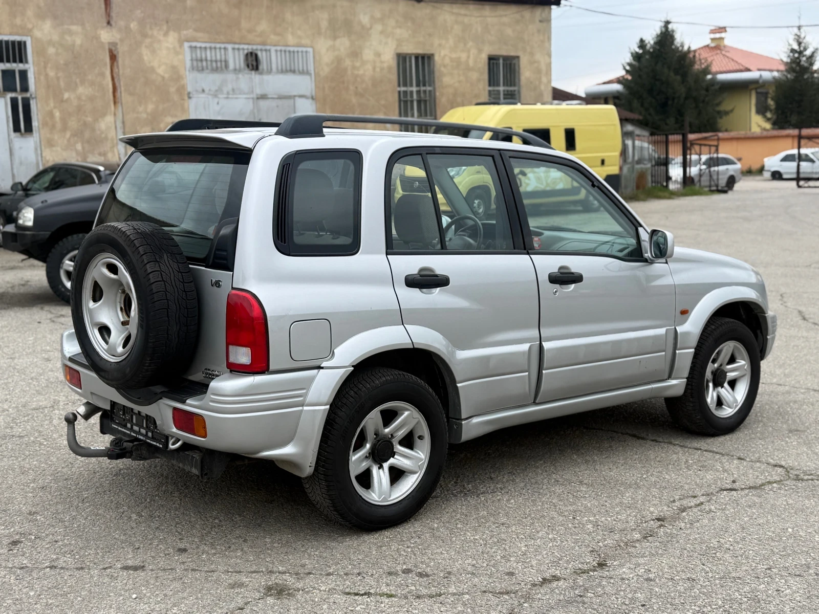 Suzuki Grand vitara 2.5 V6 144, снимка 3 - Автомобили и джипове - 54164457