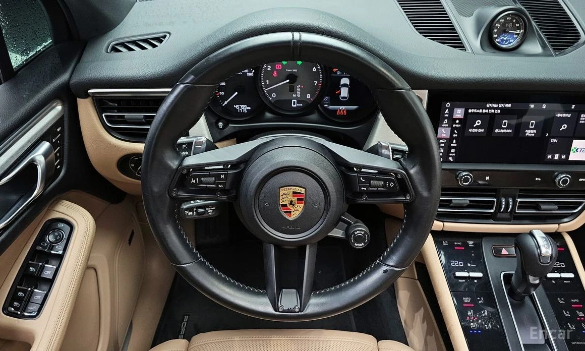 Porsche Macan, снимка 13 - Автомобили и джипове - 54218384