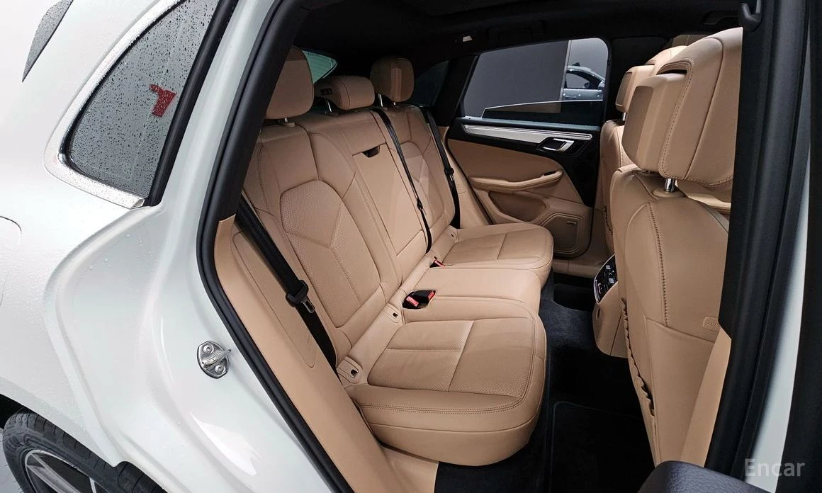 Porsche Macan, снимка 12 - Автомобили и джипове - 54218384