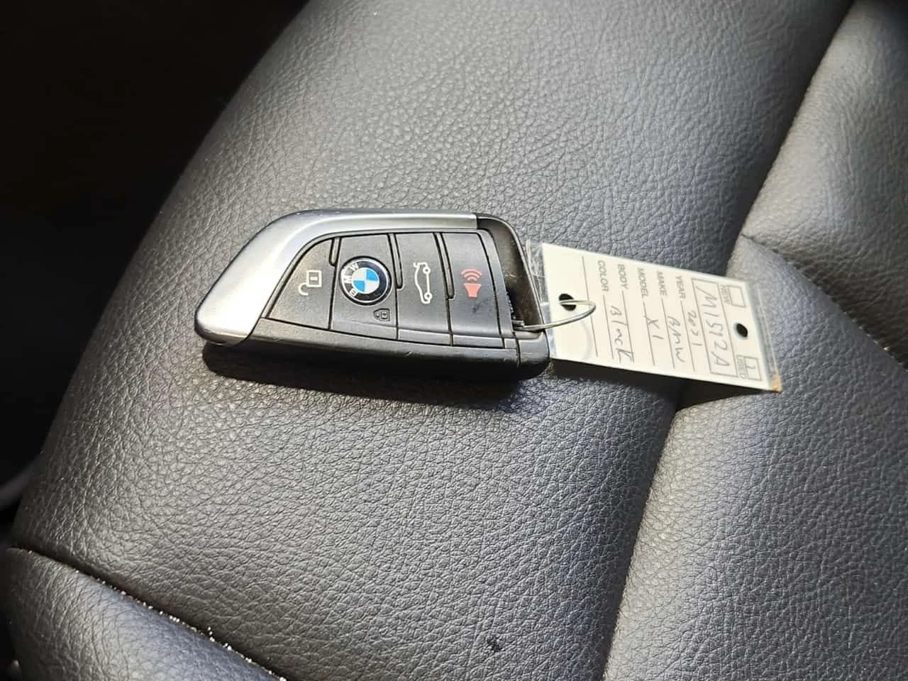 BMW X1 xDrive28i/CARFAX/Кожа/Памет/Подгрев/, снимка 7 - Автомобили и джипове - 54541961