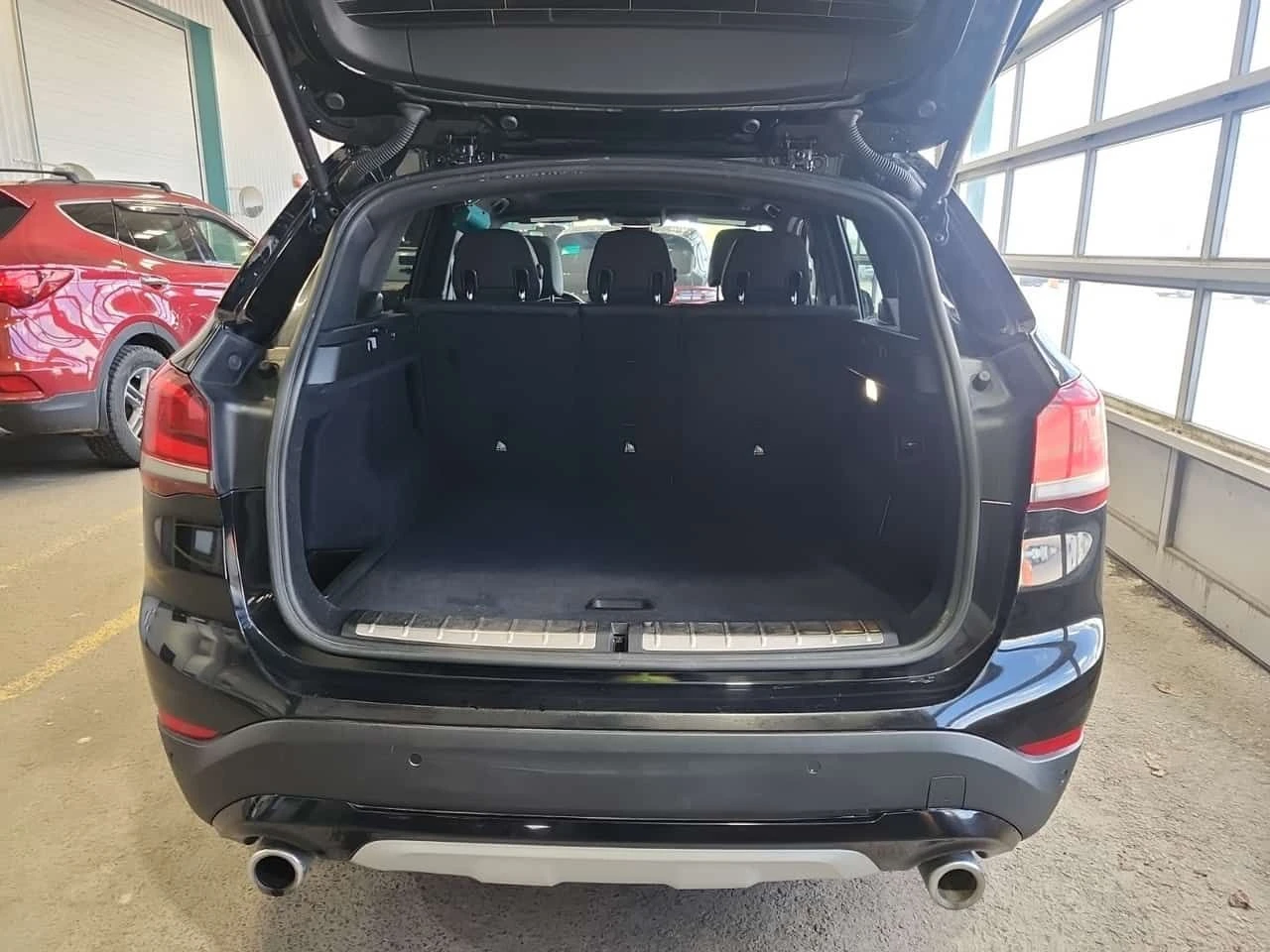 BMW X1 xDrive28i/CARFAX/Кожа/Памет/Подгрев/, снимка 13 - Автомобили и джипове - 54541961