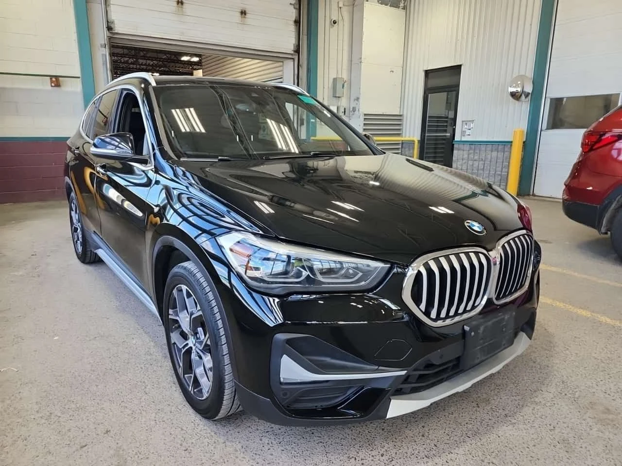 BMW X1 xDrive28i/CARFAX/Кожа/Памет/Подгрев/, снимка 2 - Автомобили и джипове - 54541961