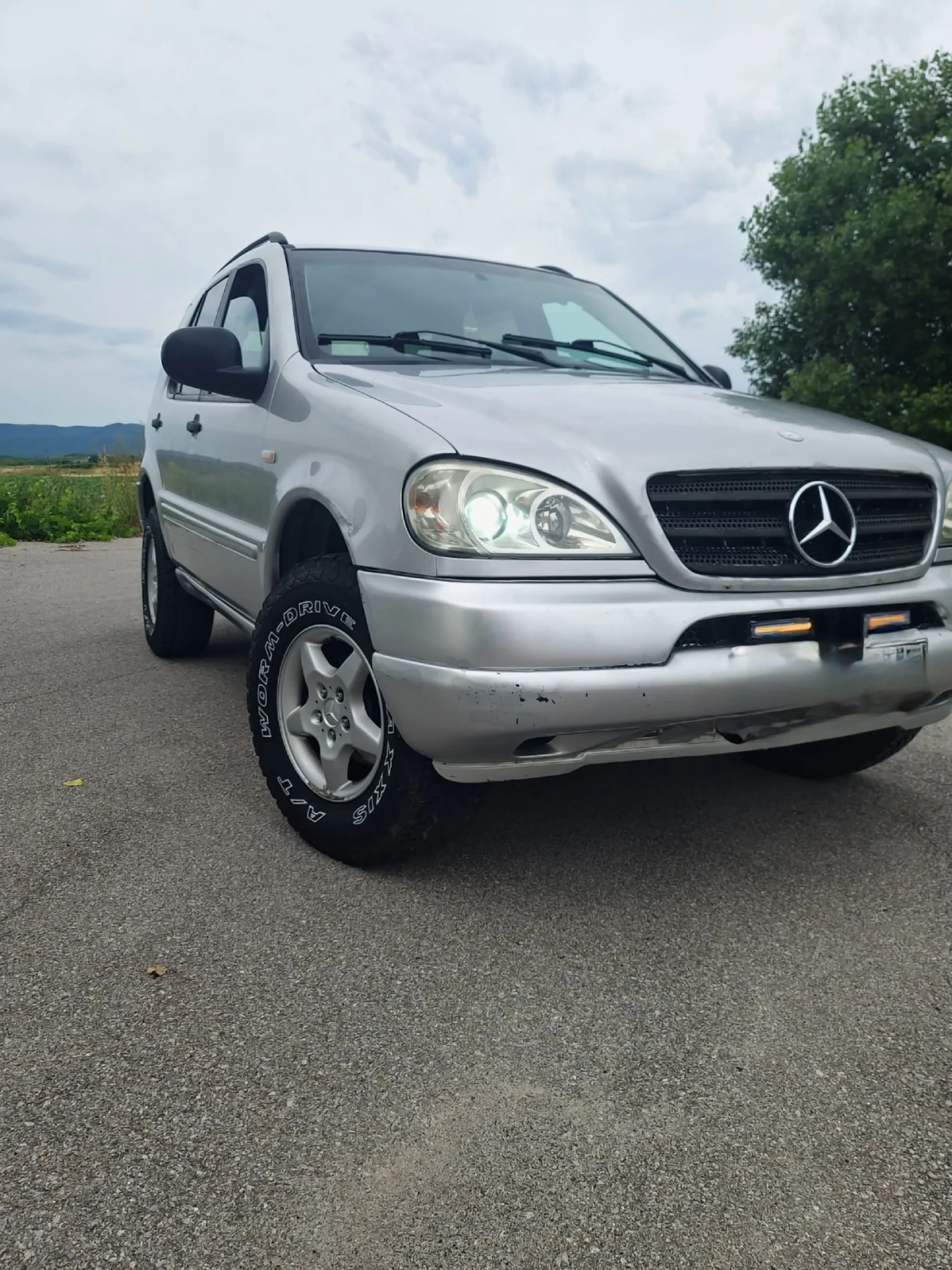 Mercedes-Benz ML 320 Газ/Бензин, снимка 2 - Автомобили и джипове - 55076228