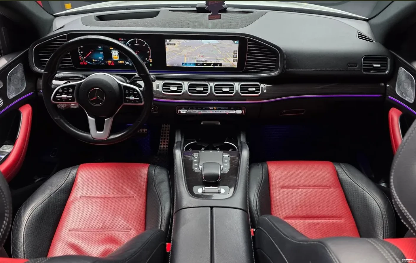 Mercedes-Benz GLE 400 AMG * МАСАЖИ * ПОДРЕВИ * ОБДУХВАНЕ, снимка 7 - Автомобили и джипове - 54998122