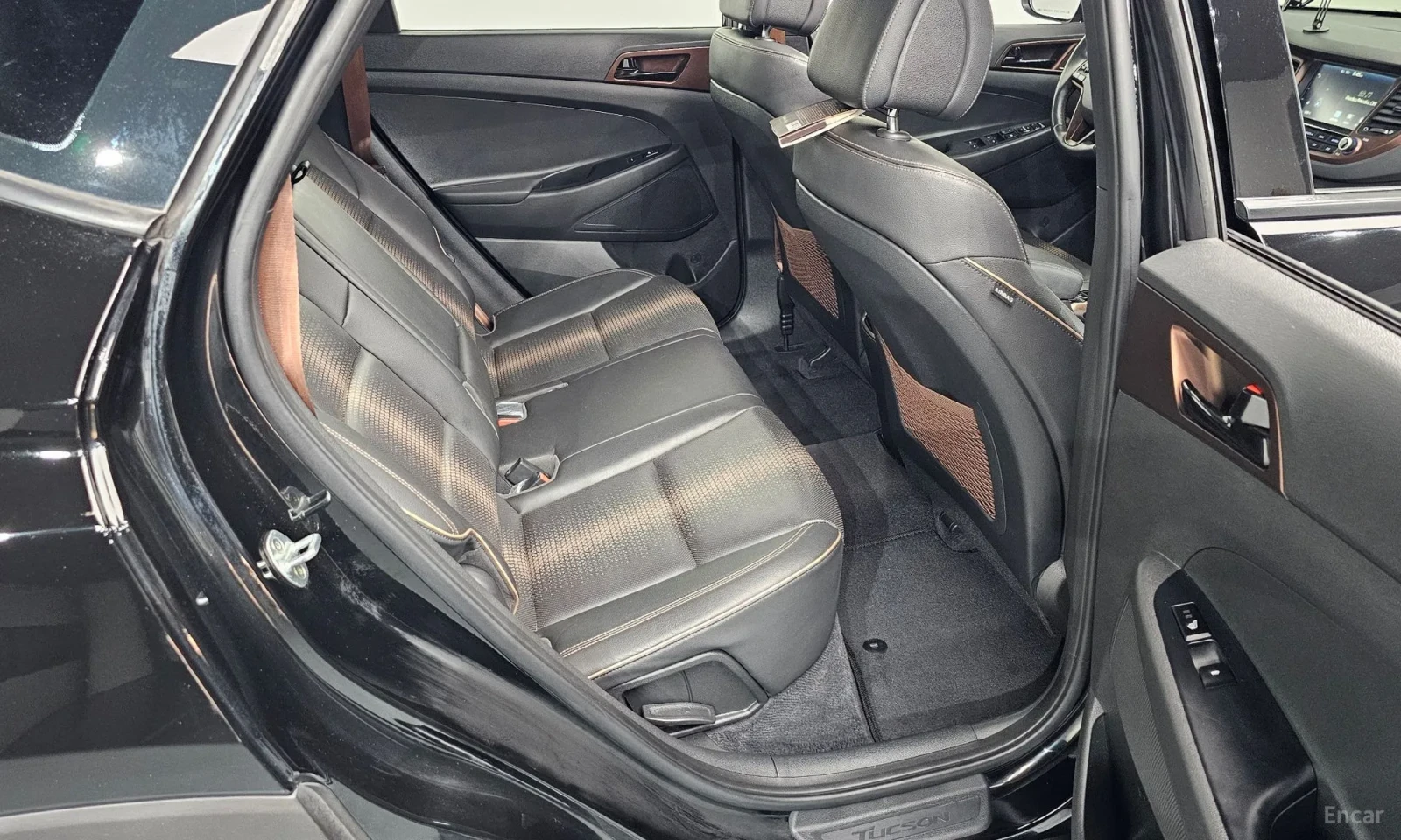 Hyundai Tucson, снимка 11 - Автомобили и джипове - 55193347