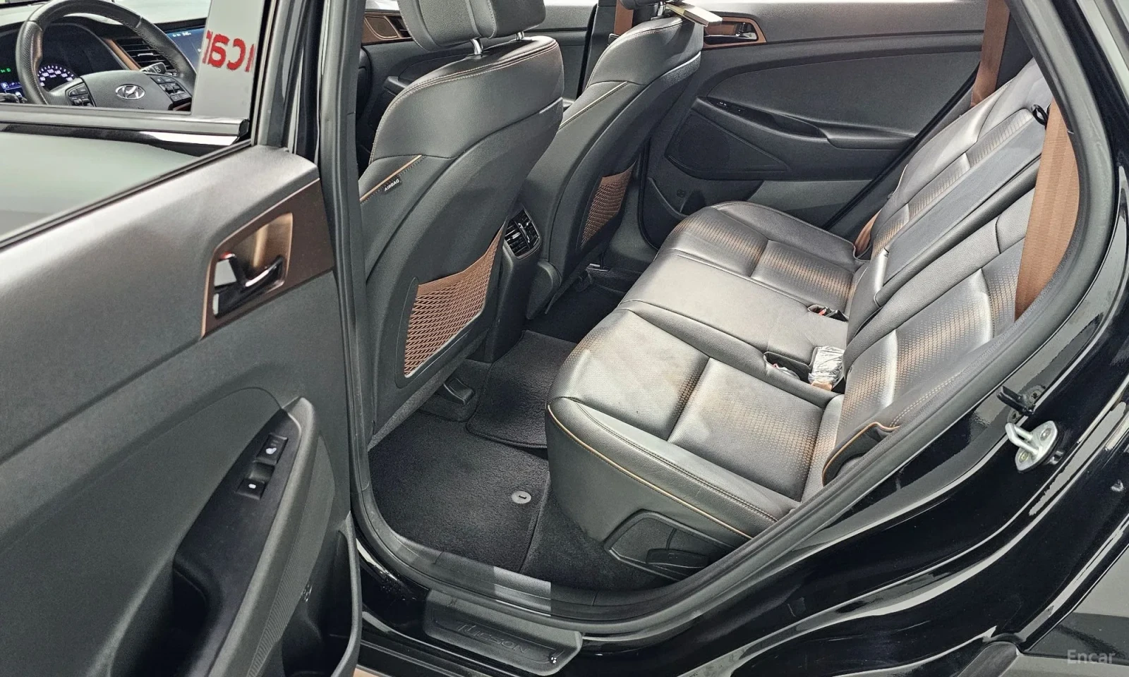 Hyundai Tucson, снимка 12 - Автомобили и джипове - 55193347