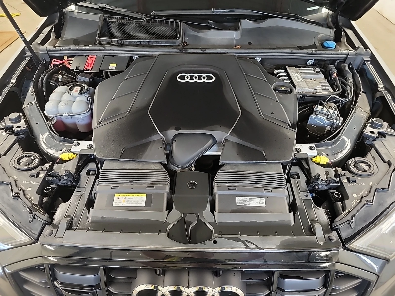 Audi Q7 Progressive* ОБДУХВАНЕ * ПАНОРАМА * , снимка 15 - Автомобили и джипове - 55331934