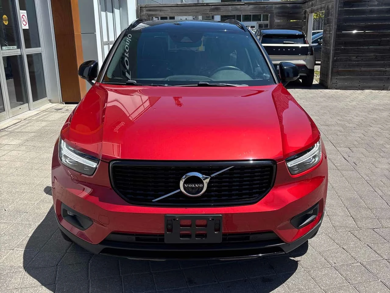 Volvo XC40 R Design  CARFAX, снимка 6 - Автомобили и джипове - 55380576