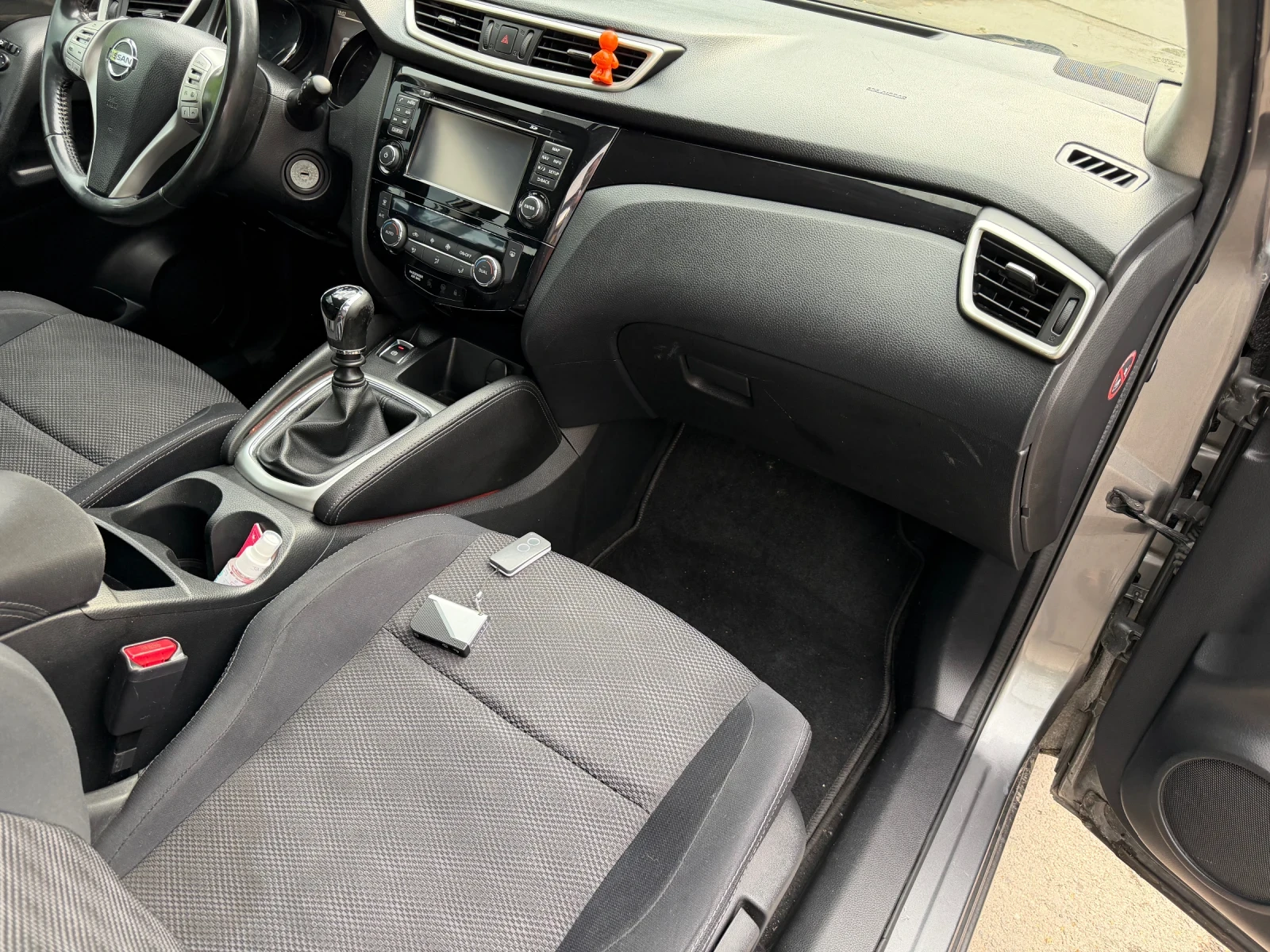 Nissan Qashqai J11 1, 5 110 , снимка 6 - Автомобили и джипове - 55582877
