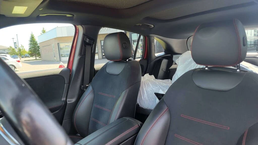 Mercedes-Benz GLA 250 AMG Line | 2 ��������� ������ | CarPlay | Mobile.bg � ����������� 11