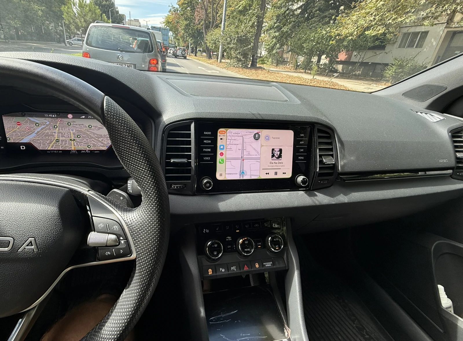 Skoda Karoq Sportline 130, снимка 10 - Автомобили и джипове - 56085608