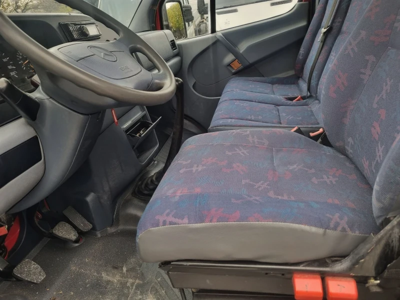 Mercedes-Benz Sprinter 412 бордови, снимка 8 - Бусове и автобуси - 52307763