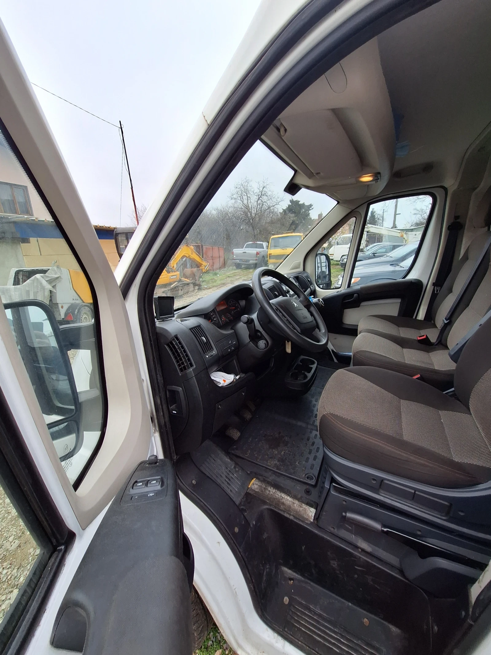 Peugeot Boxer, снимка 10 - Бусове и автобуси - 54158138