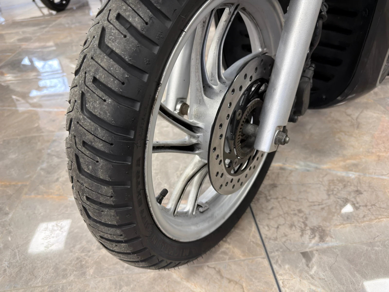 Honda Sh 125i ABS  - изображение 10