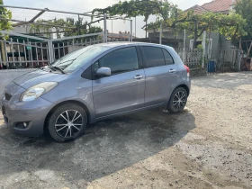 Toyota Yaris 1.3 VVti, снимка 1