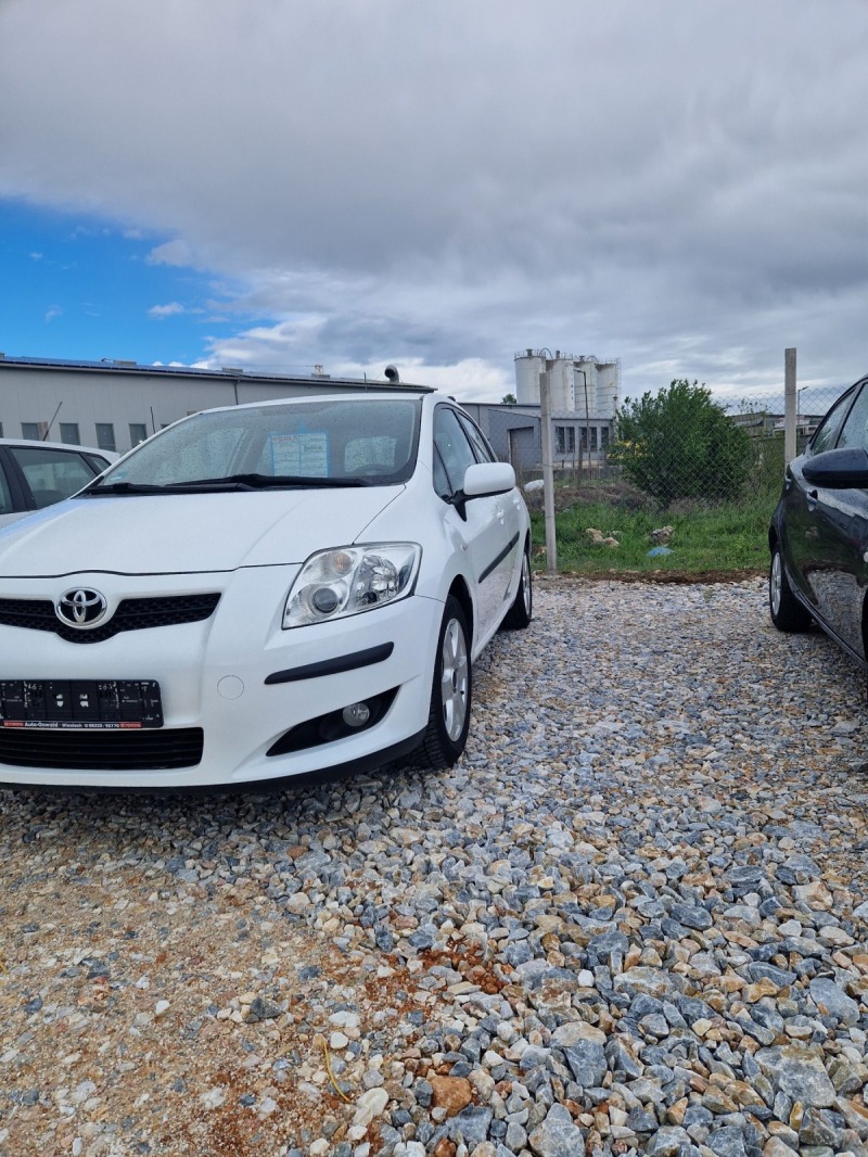 Toyota Auris, снимка 2 - Автомобили и джипове - 45542000