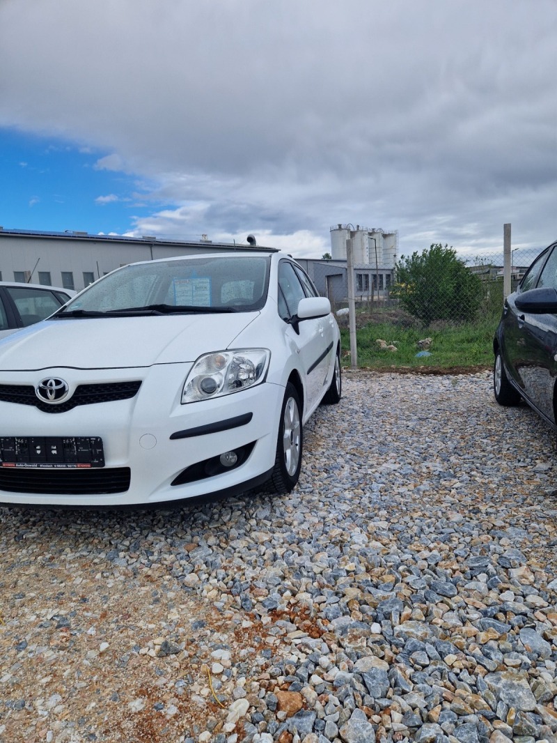 Toyota Auris, снимка 2 - Автомобили и джипове - 46126424