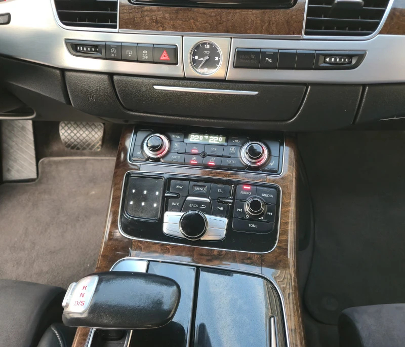 Audi A8 3.0 TDI, снимка 17 - Автомобили и джипове - 47410002