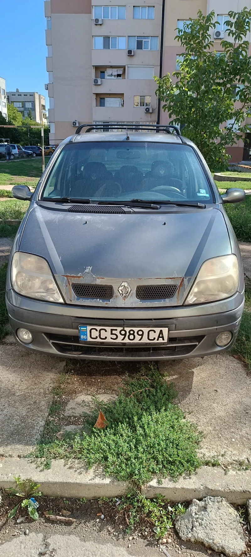 Renault Scenic, снимка 1 - Автомобили и джипове - 47255611