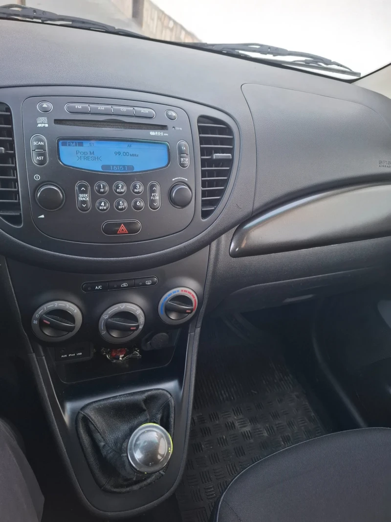 Hyundai I10, снимка 6 - Автомобили и джипове - 47425129