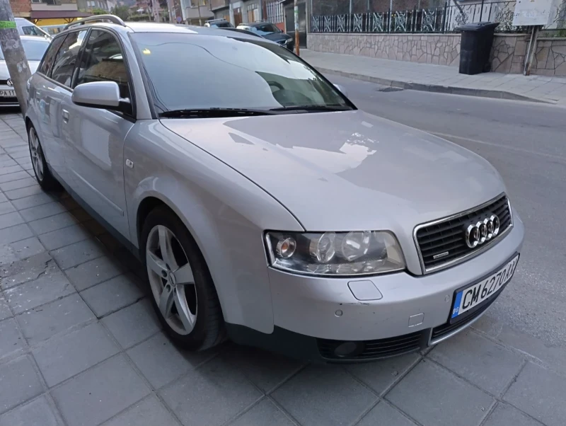 Audi A4 1.8T, снимка 7 - Автомобили и джипове - 48044452