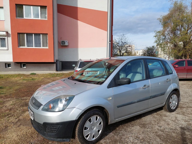 Ford Fiesta, снимка 2 - Автомобили и джипове - 48064745