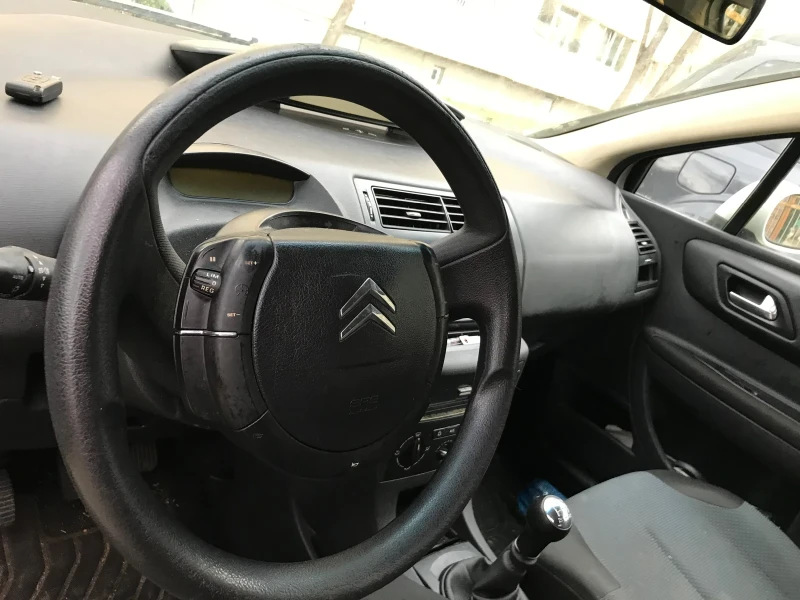 Citroen C4 1.6 HDI 110 hp, снимка 5 - Автомобили и джипове - 48343572