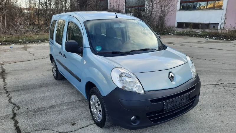 Renault Kangoo 1.6i, снимка 3 - Автомобили и джипове - 48819939