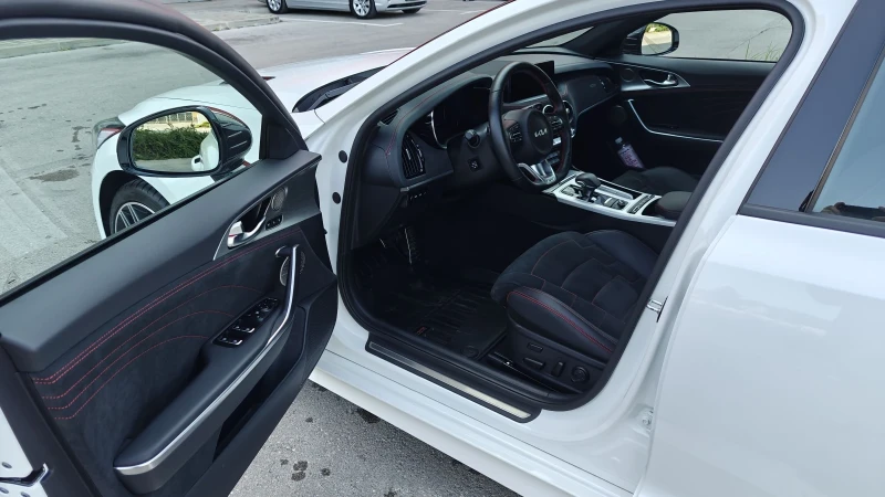 Kia Stinger GT 3.3 AWD , снимка 7 - Автомобили и джипове - 51318888