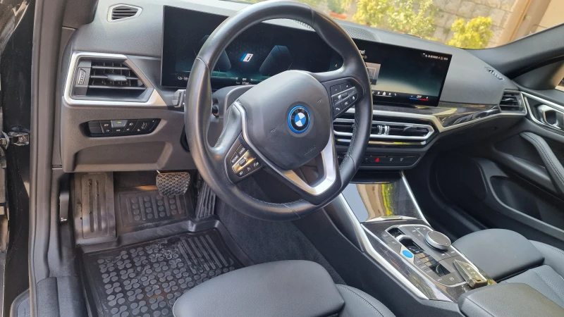 BMW i4 eDrive35 Gran Coupe, снимка 6 - Автомобили и джипове - 52396872