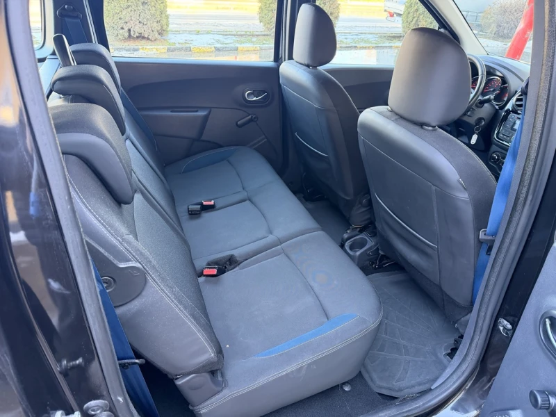 Dacia Lodgy 1.5dci, снимка 10 - Автомобили и джипове - 52919523