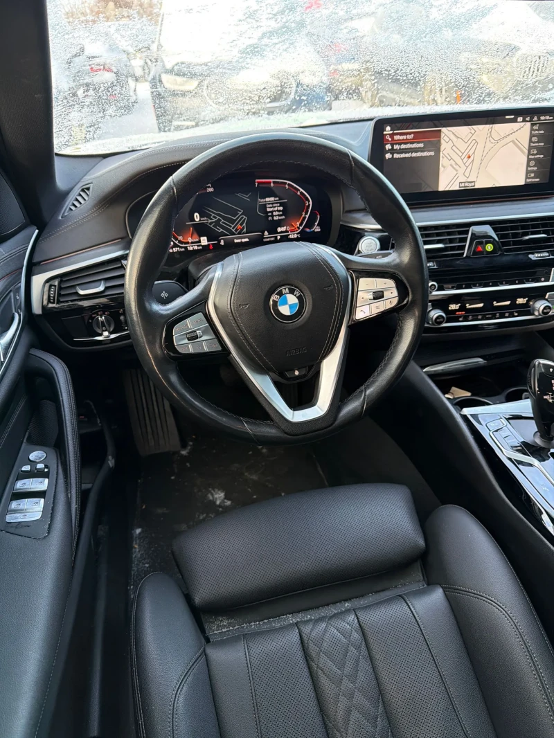 BMW 530 xDrive* CARFAX* ОПЦИЯ ЗА ФИНАНСИРАНЕ* , снимка 5 - Автомобили и джипове - 53079388