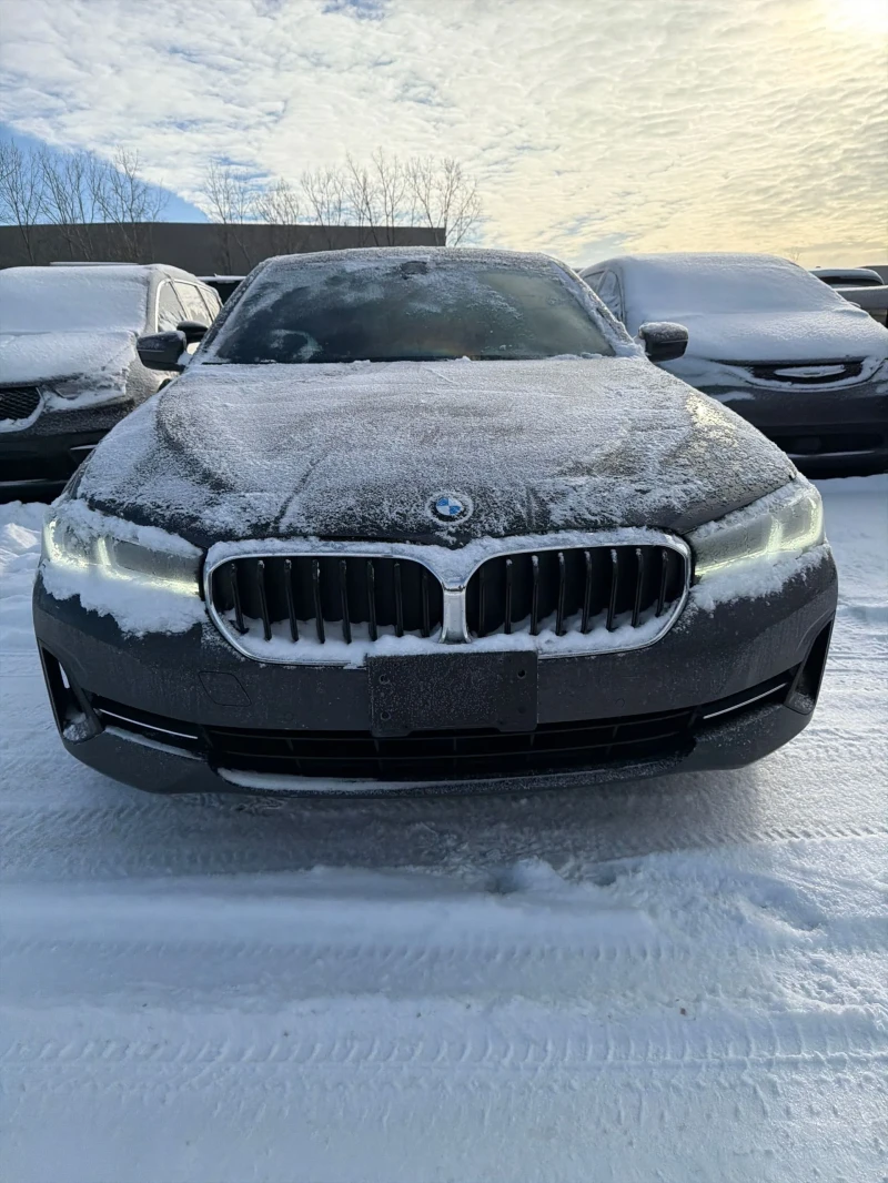 BMW 530 xDrive* CARFAX* ОПЦИЯ ЗА ФИНАНСИРАНЕ* , снимка 2 - Автомобили и джипове - 53079388