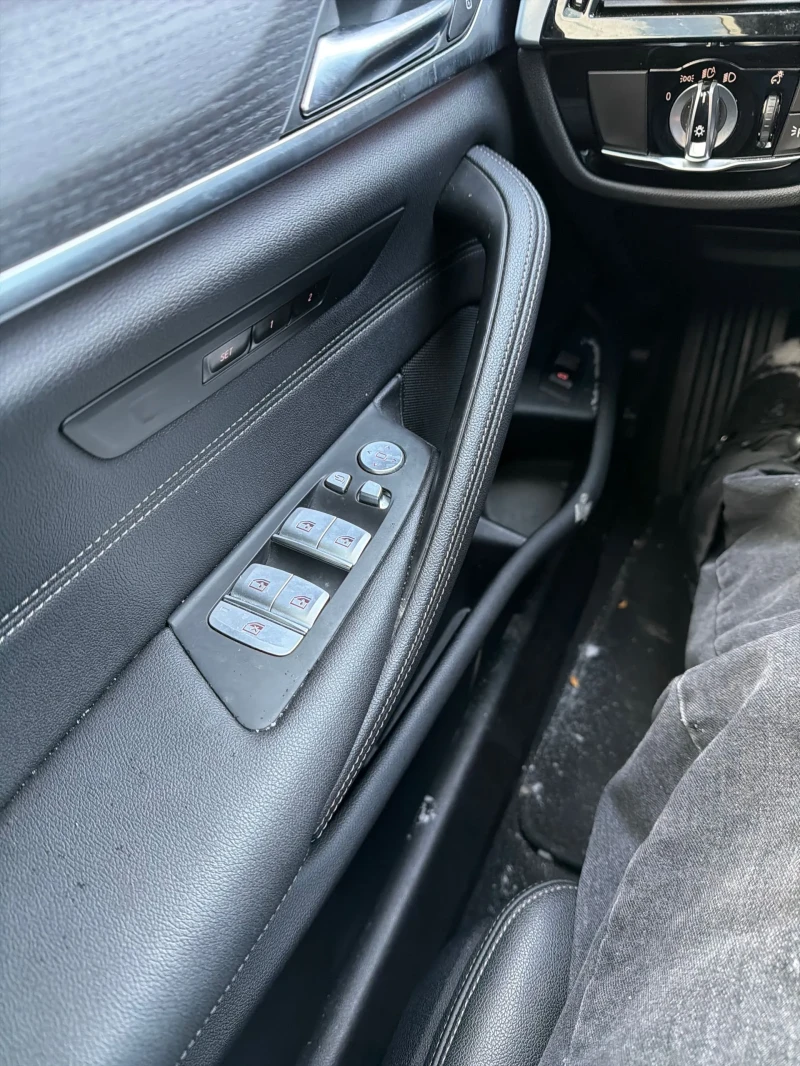 BMW 530 xDrive* CARFAX* ОПЦИЯ ЗА ФИНАНСИРАНЕ* , снимка 10 - Автомобили и джипове - 53079388