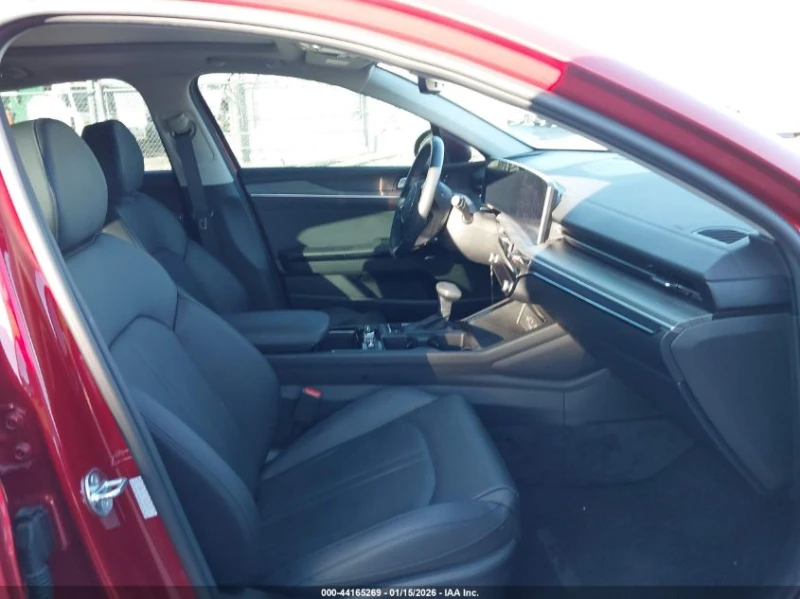 Kia K5 2.5L I-4 DI, DOHC, VVT, 191HP Front Wheel Drive, снимка 10 - Автомобили и джипове - 53458748