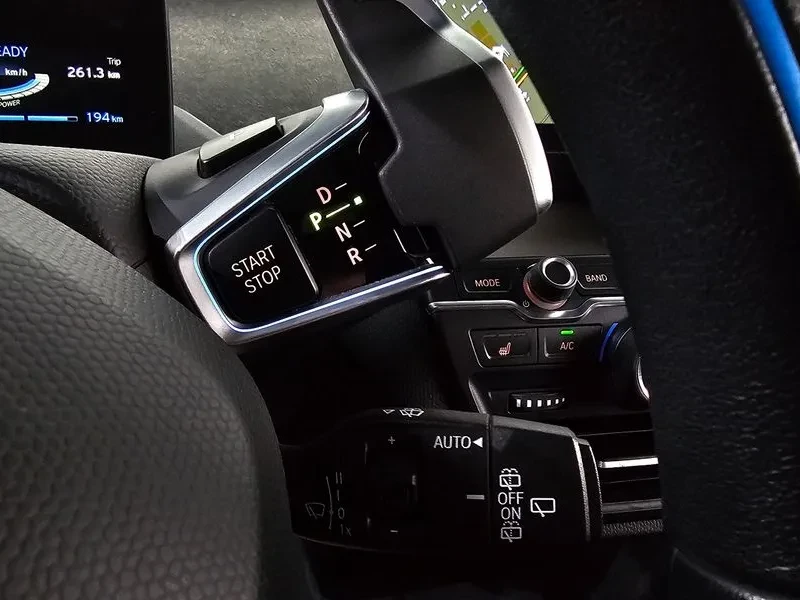 BMW i3 Lux, снимка 9 - Автомобили и джипове - 56656832