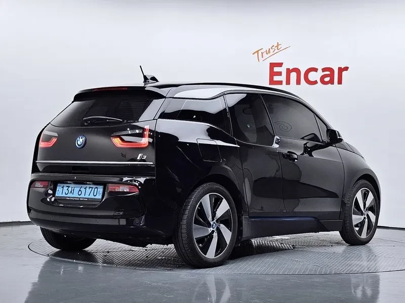 BMW i3 Lux, снимка 2 - Автомобили и джипове - 56656832