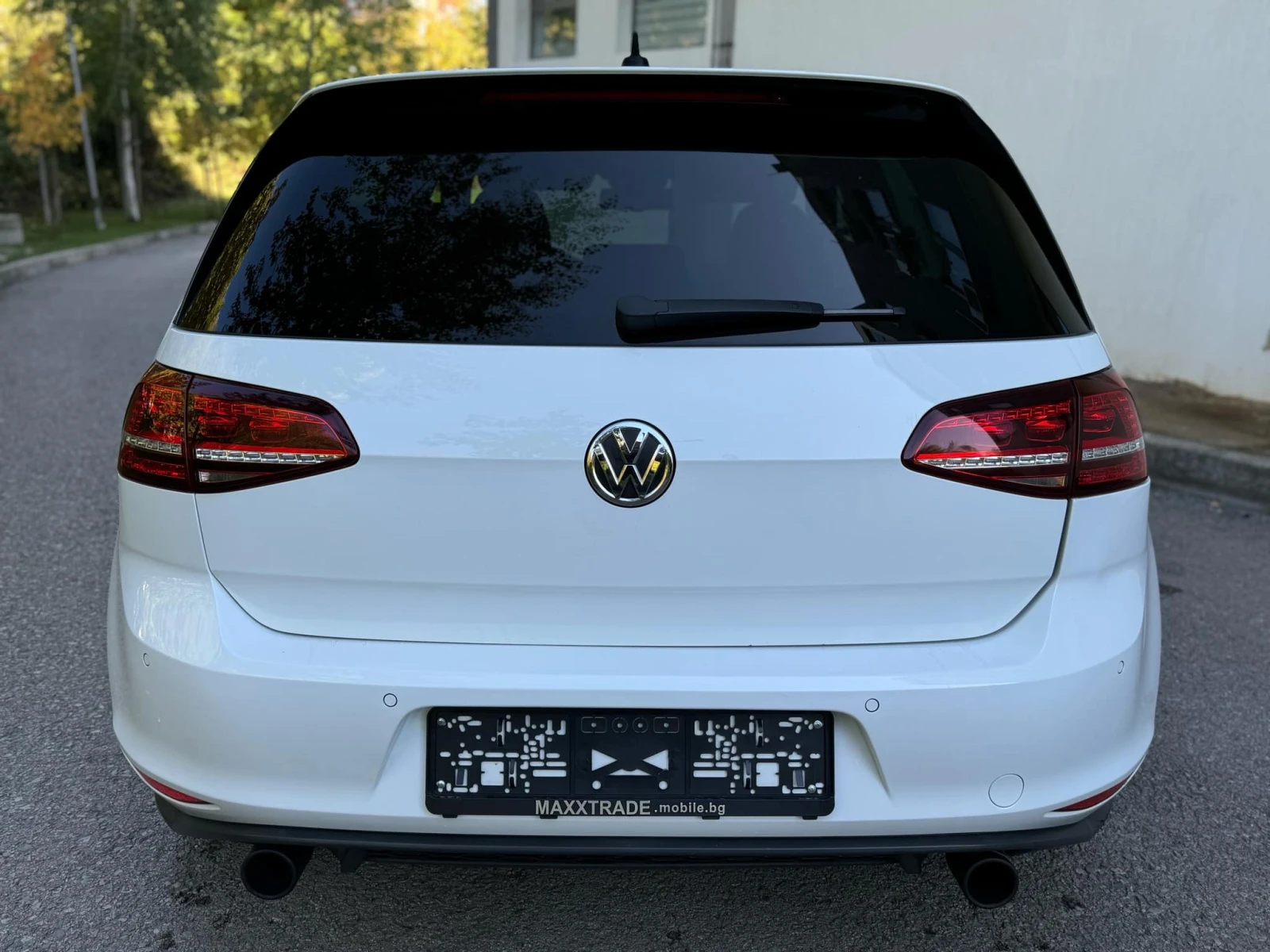 VW Golf GTI / 2.0TFSI / АВТОМАТИК - изображение 6